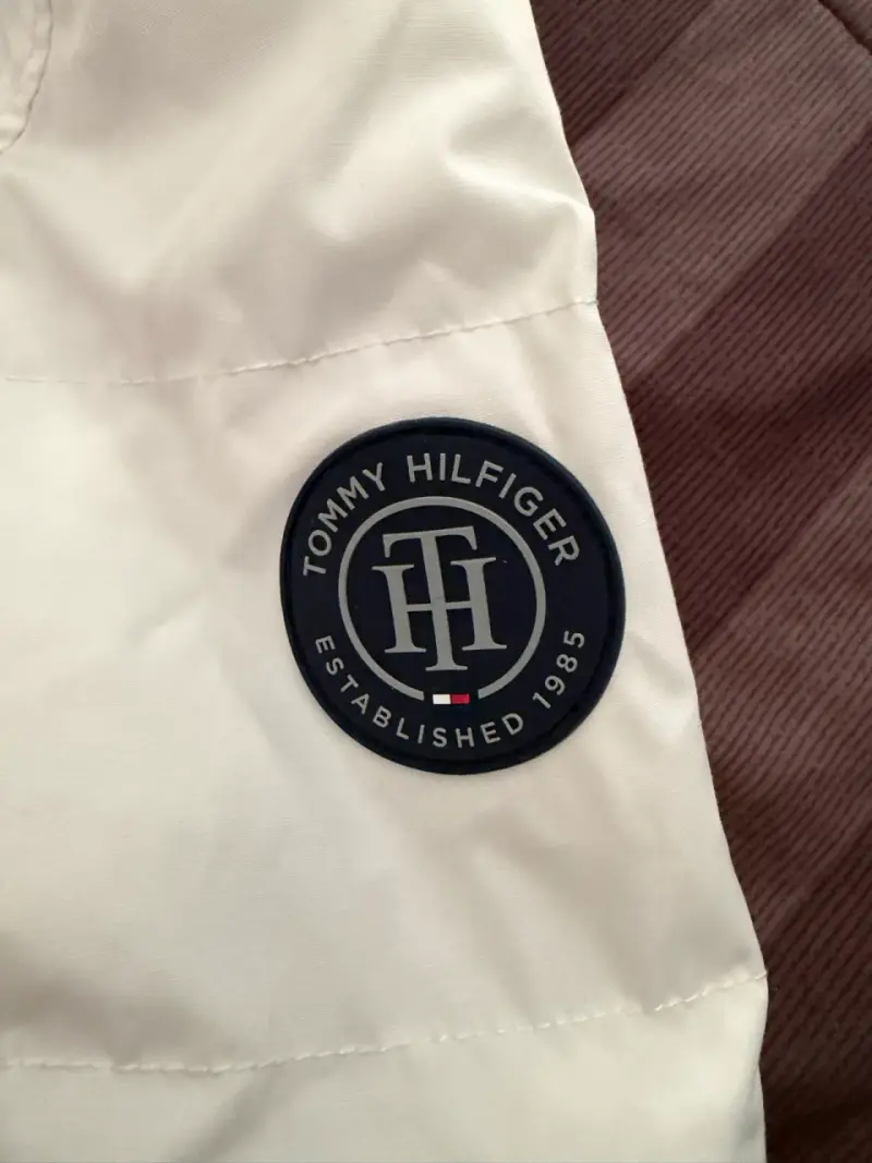 Parka blanca con capucha de pelo Tommy Hilfiger - 3