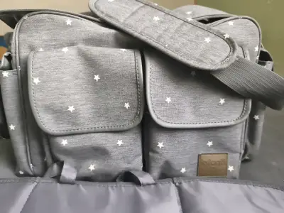Bolso Infanti Sophie Estrellas Tote gris - miniatura 1