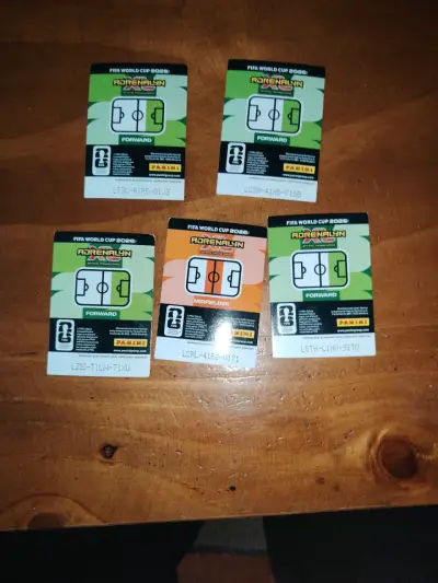 Colección de cartas Panini edición limitada - miniatura 2