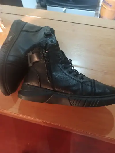 Botas negras de cuero para mujer - miniatura 3