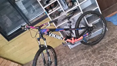 Bicicleta de montaña Viking en buen estado - miniatura 3