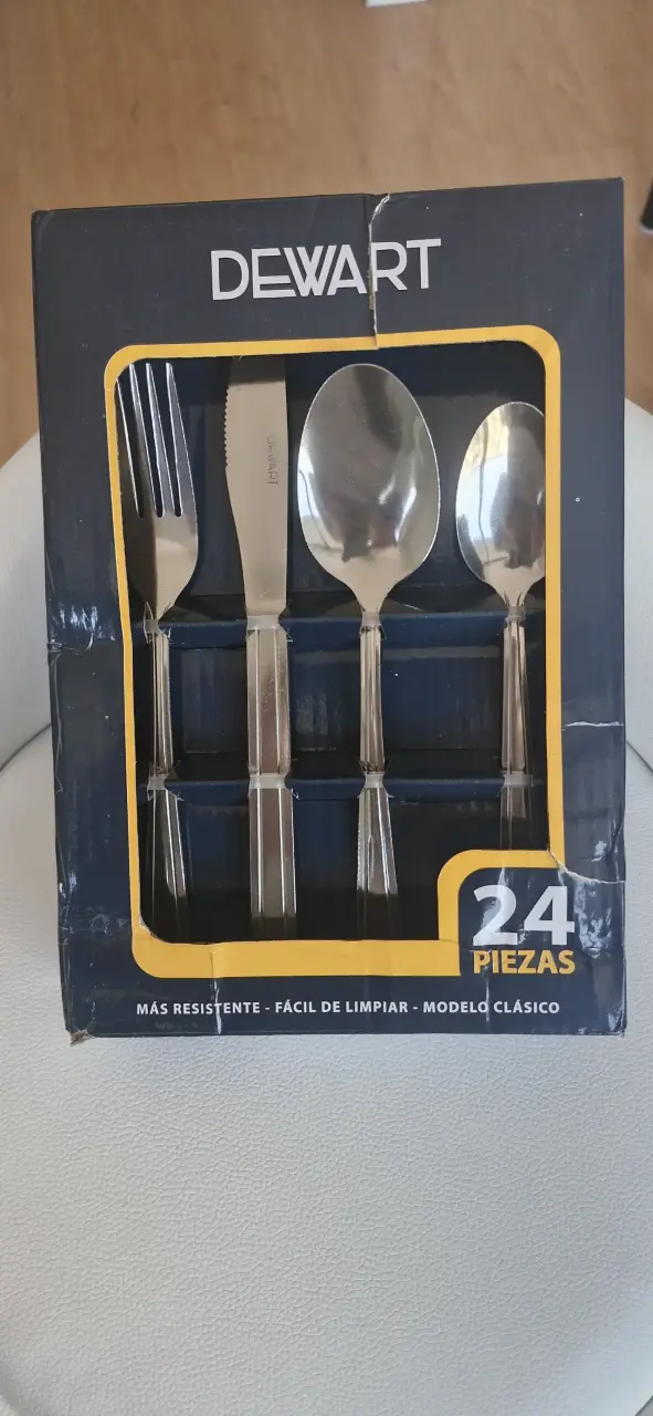 Juego de cubiertos Dewart 24 piezas