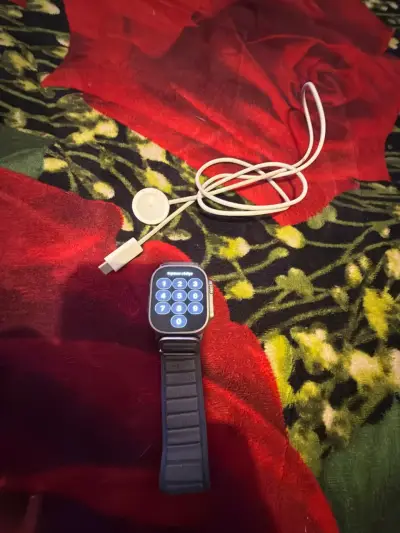 Smartwatch con cargador magnético incluido - miniatura 1