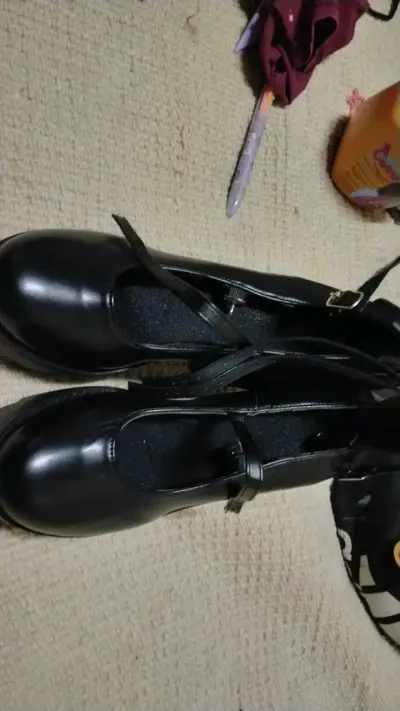 Zapatos de tacón alto negros con plataforma - miniatura 2