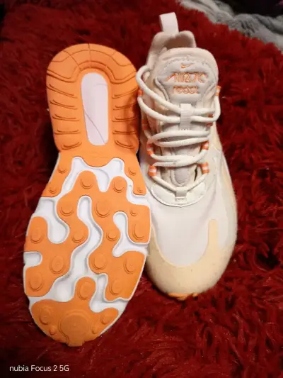 Zapatillas Nike Air 270 React blancas - miniatura 1