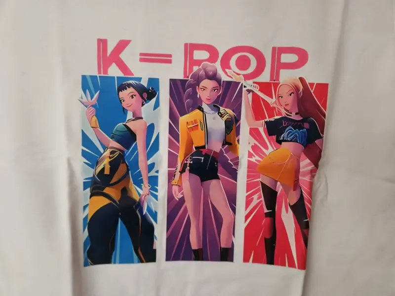 Polera blanca Guerreras K-Pop - 2