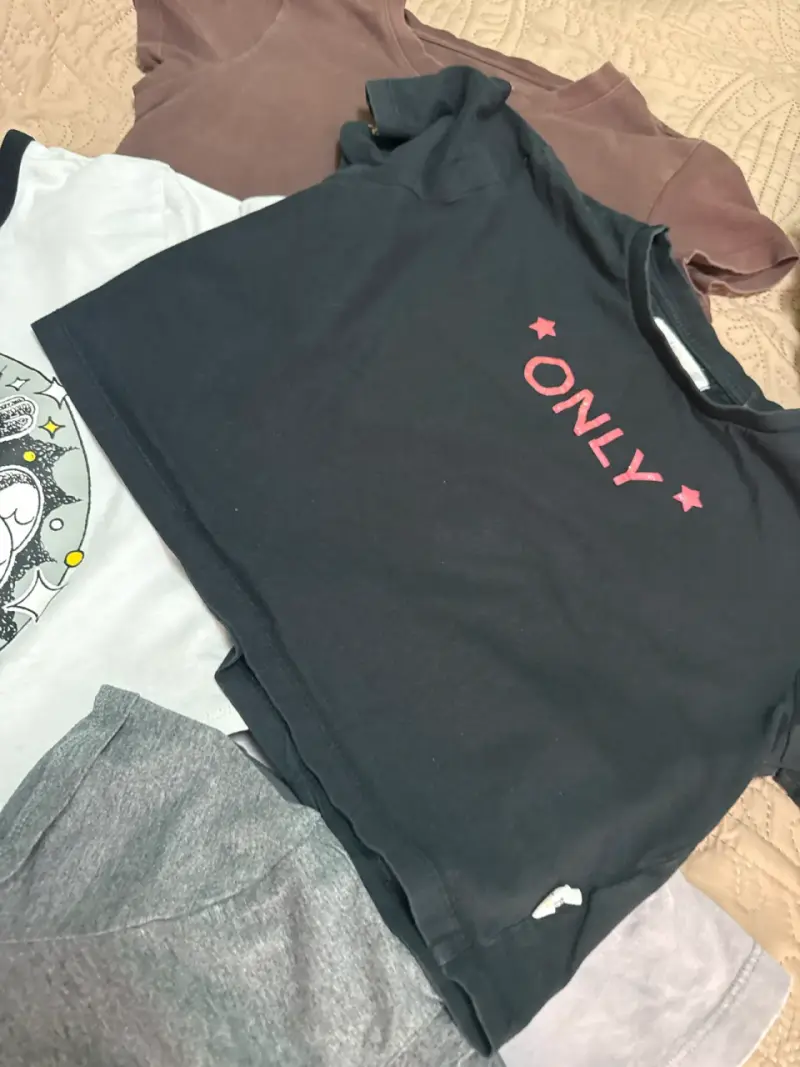 Lote de poleras de mujer variadas - 3