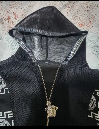 Chaqueta versace réplica capucha estampada - miniatura 2