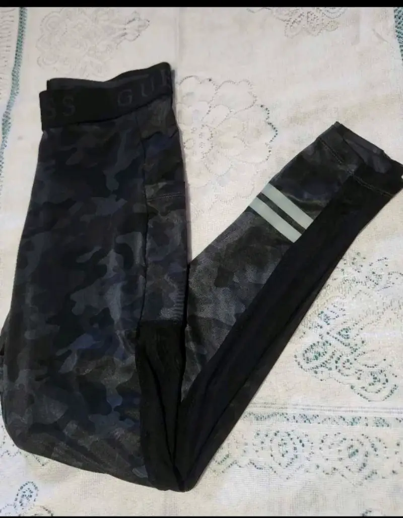 Calzas Guess para mujer original camufladas - 2