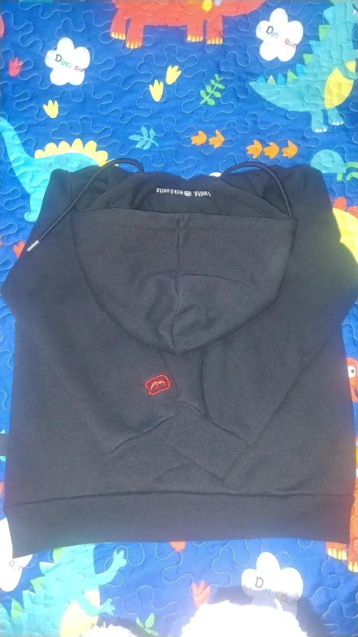 Polerón negro Ecko Unltd con capucha - 3