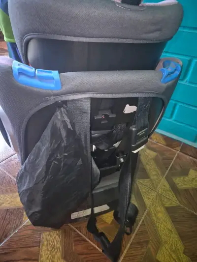 Silla de auto Carestino Montreal para bebé - miniatura 4