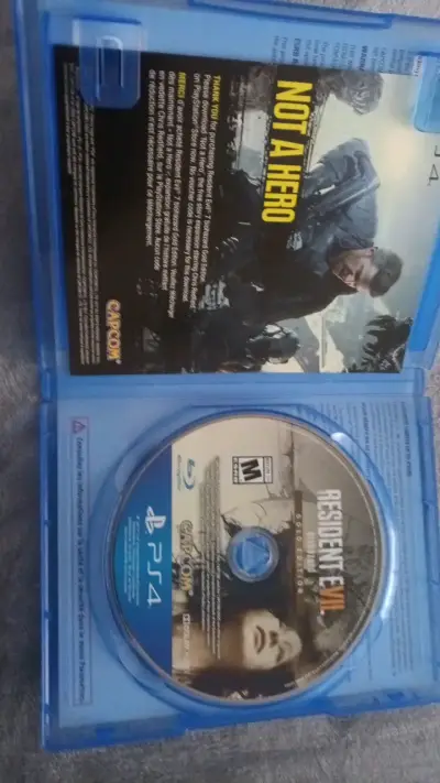 Resident Evil 7 Biohazard Gold Edition PS4 - miniatura 2