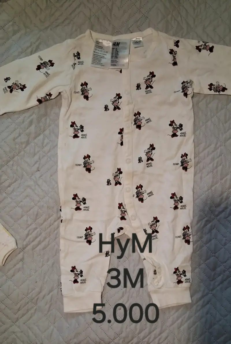 Conjunto deportivo Adidas 12M nuevo - 3