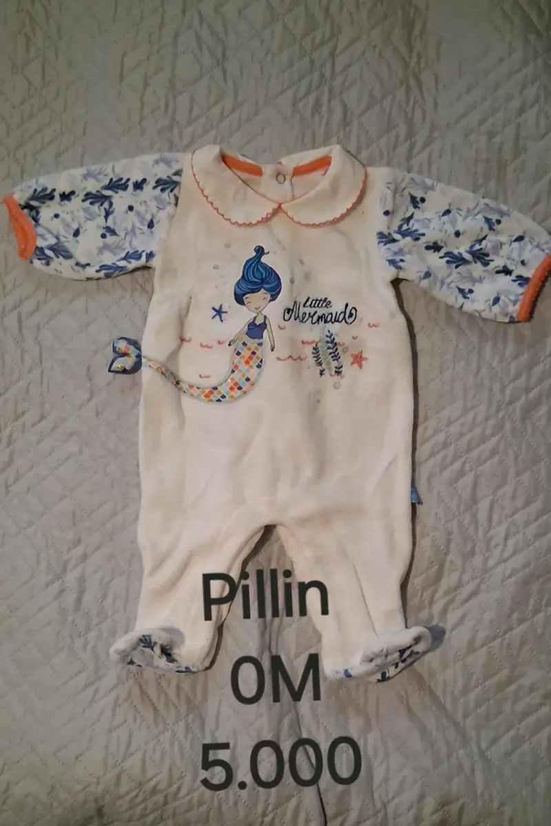 Conjunto deportivo Adidas 12M nuevo - 5