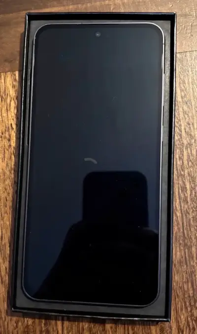 Samsung Galaxy S24 FE nuevo en caja - miniatura 2