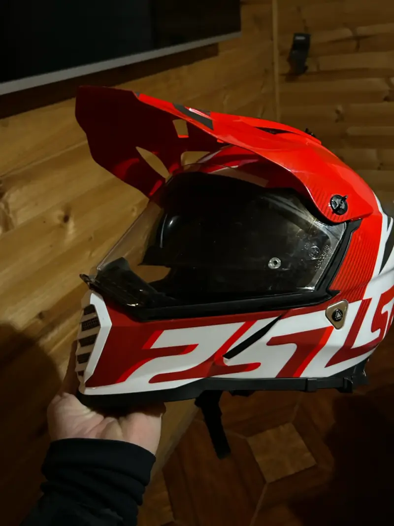 Casco de moto LS2 rojo y blanco - 5