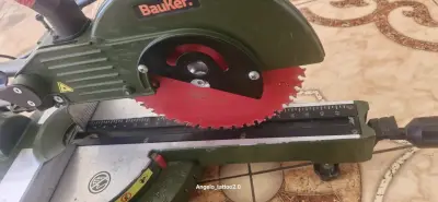 Sierra ingletadora telescopica bauker - miniatura 5