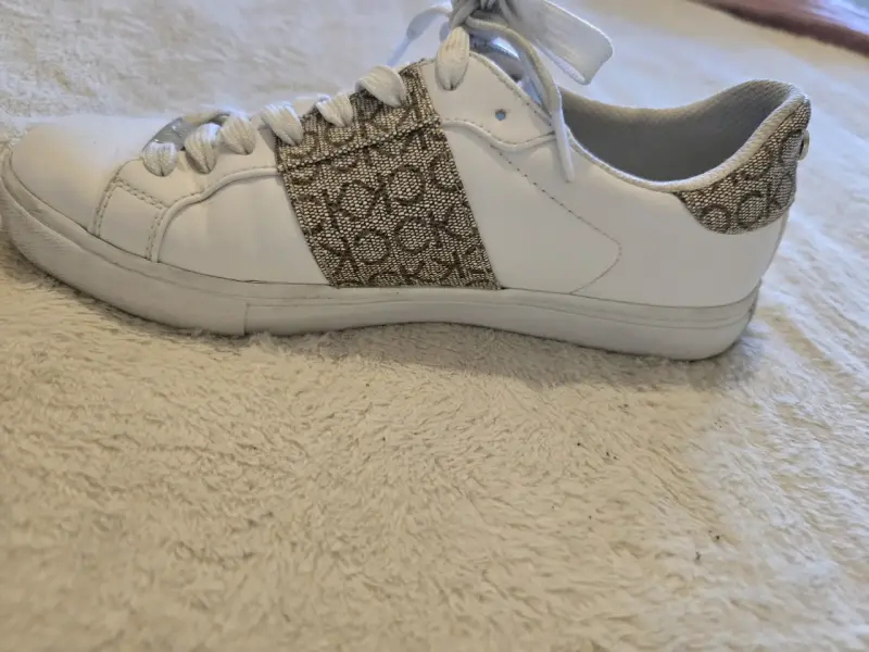 Zapatillas blancas con diseño Coach - 1
