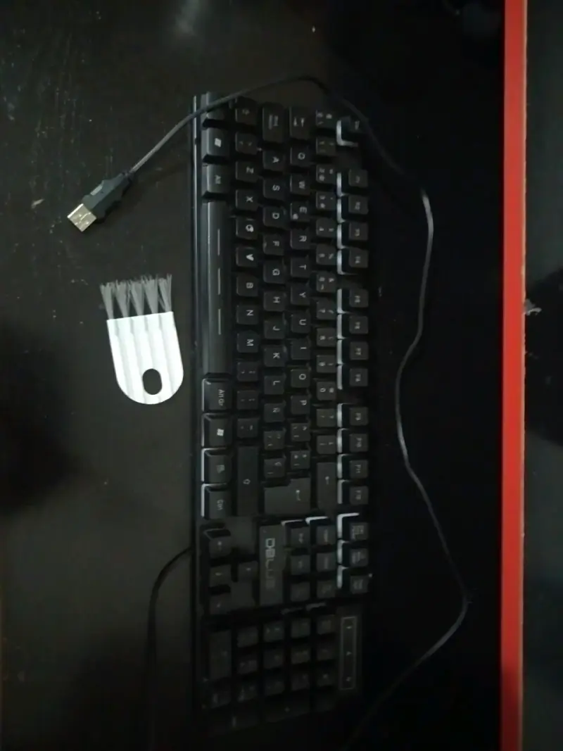Teclado mecánico con cable USB