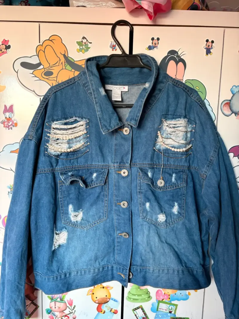 Chaqueta de mezclilla desgastada Curvy Girl