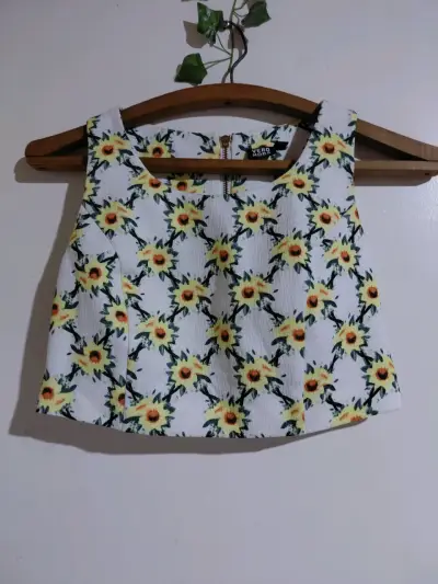 Top corto floral Vero Moda - miniatura 1