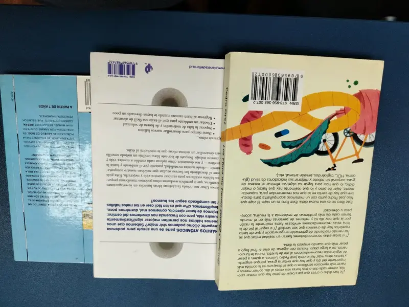 Lote de libros variados en buen estado - 2
