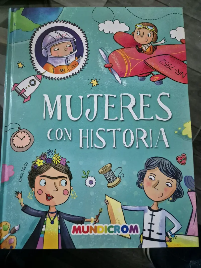 Libro 'Mujeres con Historia' - 1