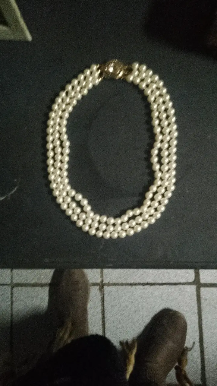 Collar de perlas de tres hileras - 2