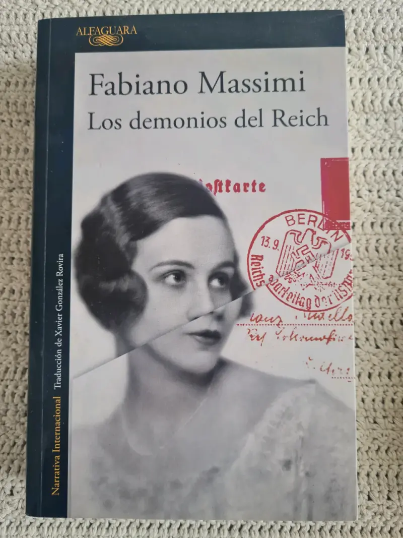Libro 'Los demonios del Reich' de Fabiano Massimi