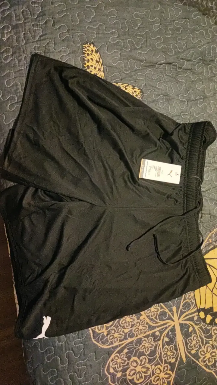 Shorts negro Puma