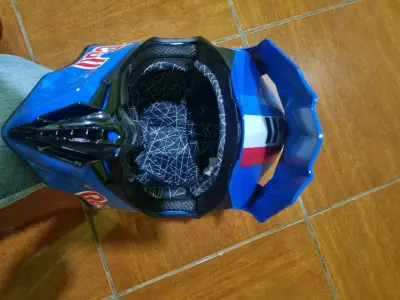 Casco de moto Red Bull edición especial - miniatura 6