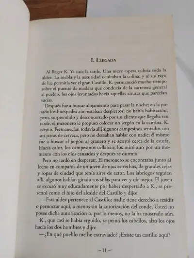 Libro 'El Castillo' de Franz Kafka - miniatura 4
