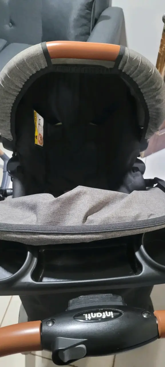 Coche de bebé Infanti gris con toldo - 2