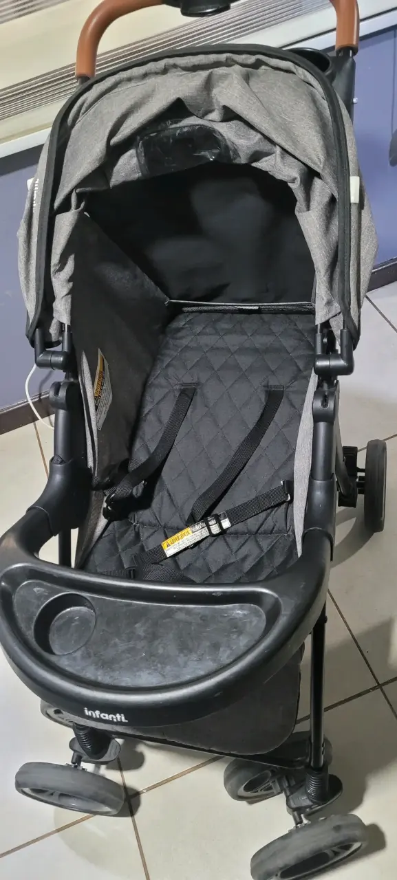 Coche de bebé Infanti gris con toldo - 3