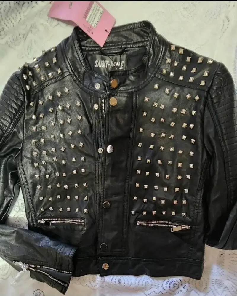 Chaqueta nueva  cuero sintétivo con tachas - 2
