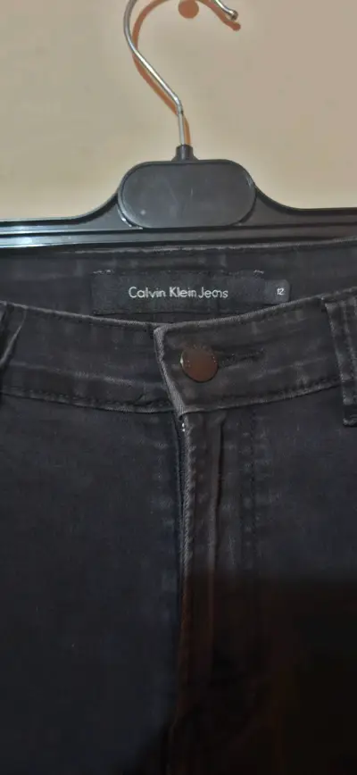 Jeans Calvin Klein negros para mujer - miniatura 2