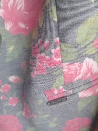 Blazer floral gris marca Only - miniatura 2