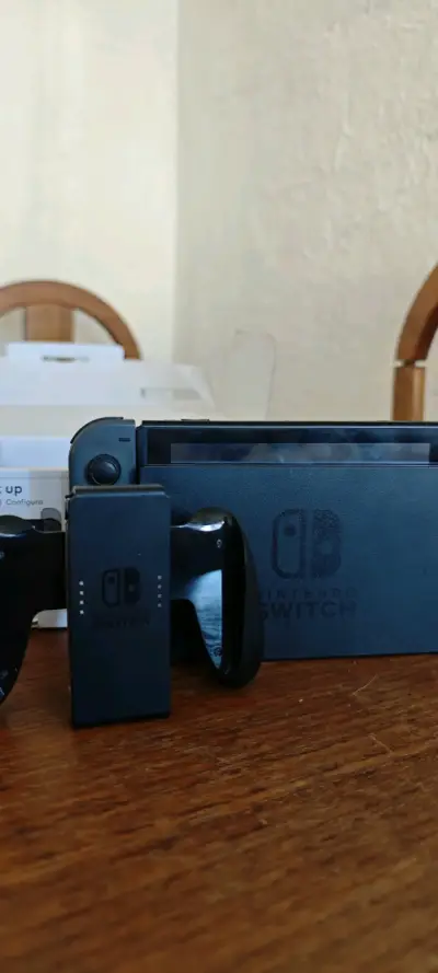 Consola Nintendo Switch con accesorios con magia - miniatura 1