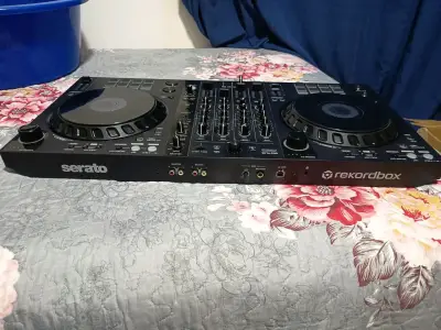 Controlador DJ Pioneer DDJ-FLX6 - miniatura 2