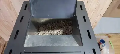 Estufa a pellet Bosca Black Visión burdeo - miniatura 4