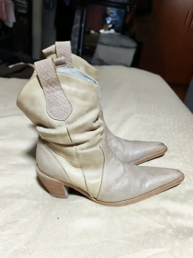 Botines de cuero beige en buen estado - 3