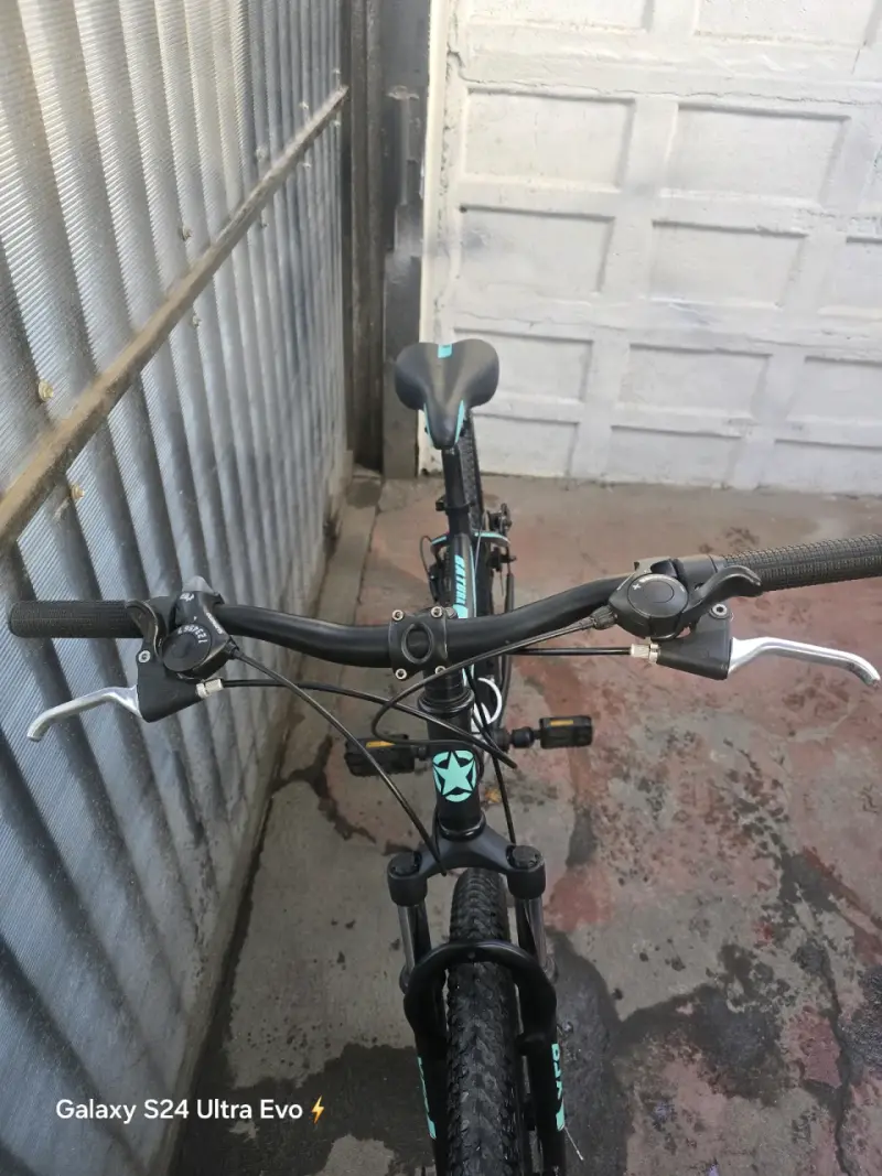 Bicicleta Jeep con transmisión Shimano 3x7 - 3