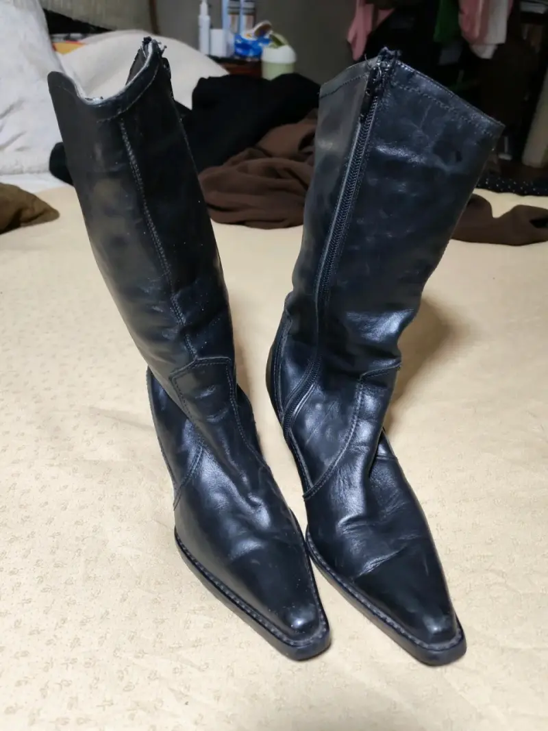 Botas de cuero negras con tacón - 2