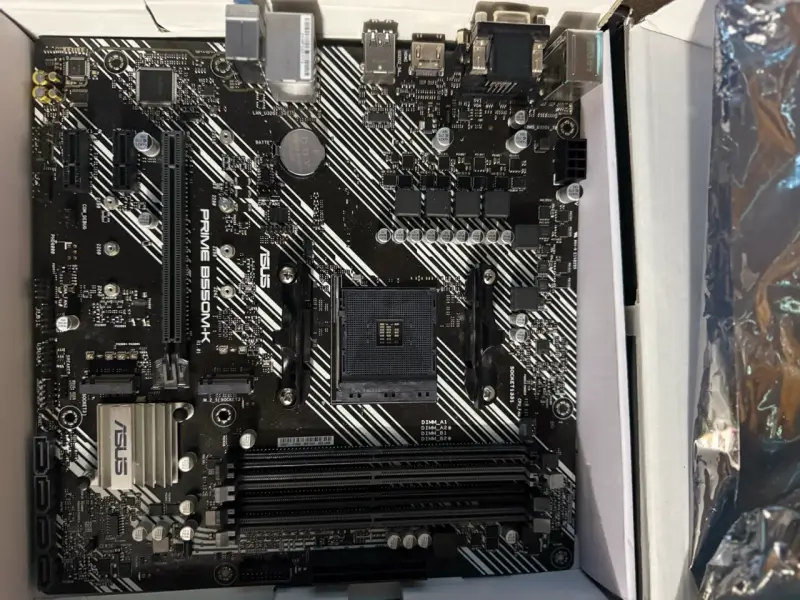 Lote Componentes PC AM4 Ryzen 7 + Fuente + Cooler - 3