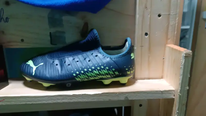 Botines de fútbol Puma negros - 5