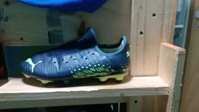 Botines de fútbol Puma negros - miniatura 5
