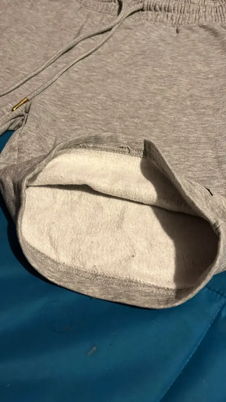Shorts deportivos Calvin Klein grises - 3