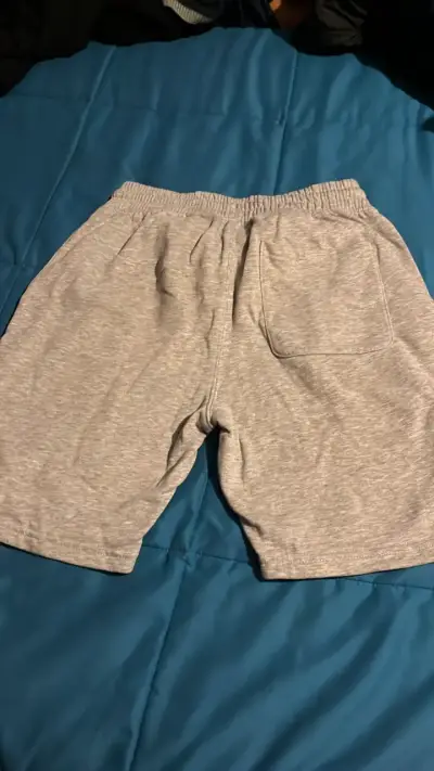 Shorts deportivos Calvin Klein grises - miniatura 4