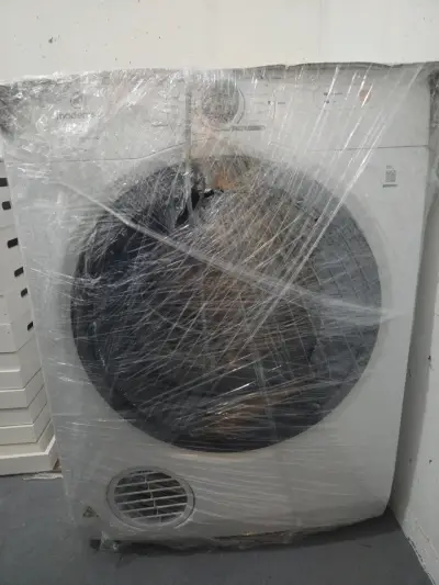 Secadora de ropa Indesit de carga frontal - miniatura 1