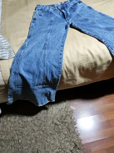 Jeans de mezclilla azul para mujer - miniatura 1